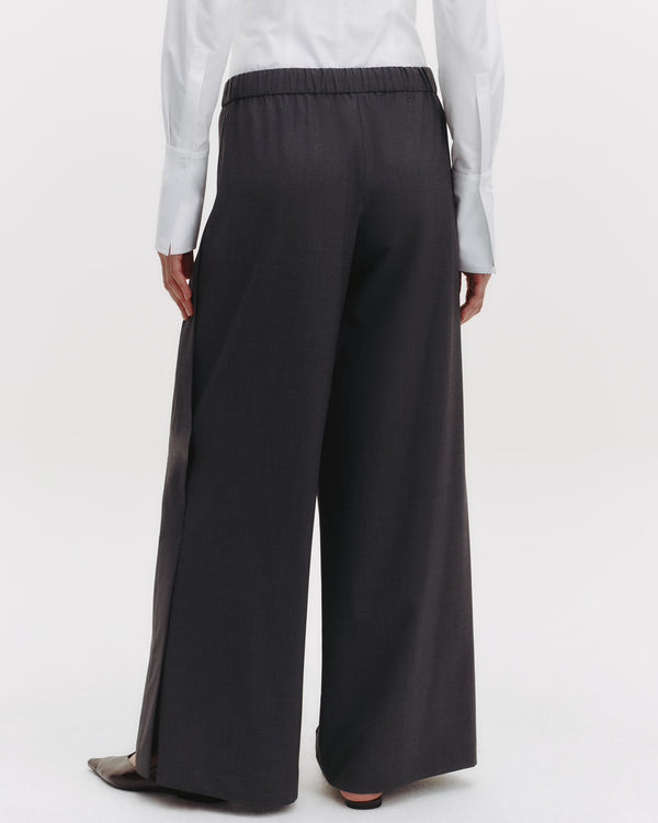 TWP Dark charcoal Eva Pant with Tux Pleat in Ultrafine Stretch Suiting view 5