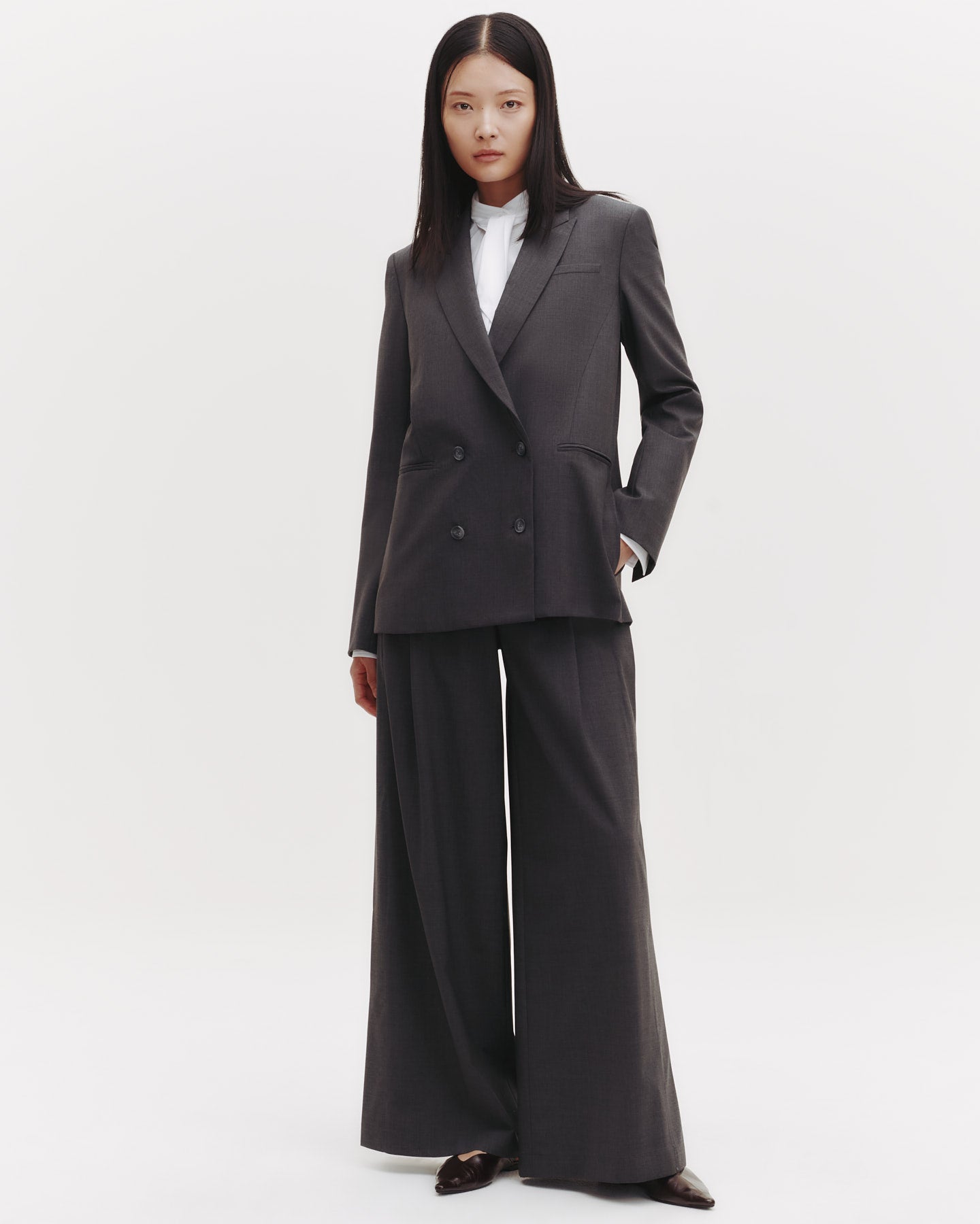 TWP Dark charcoal Tabitha Blazer in Ultrafine Stretch Suiting view 2