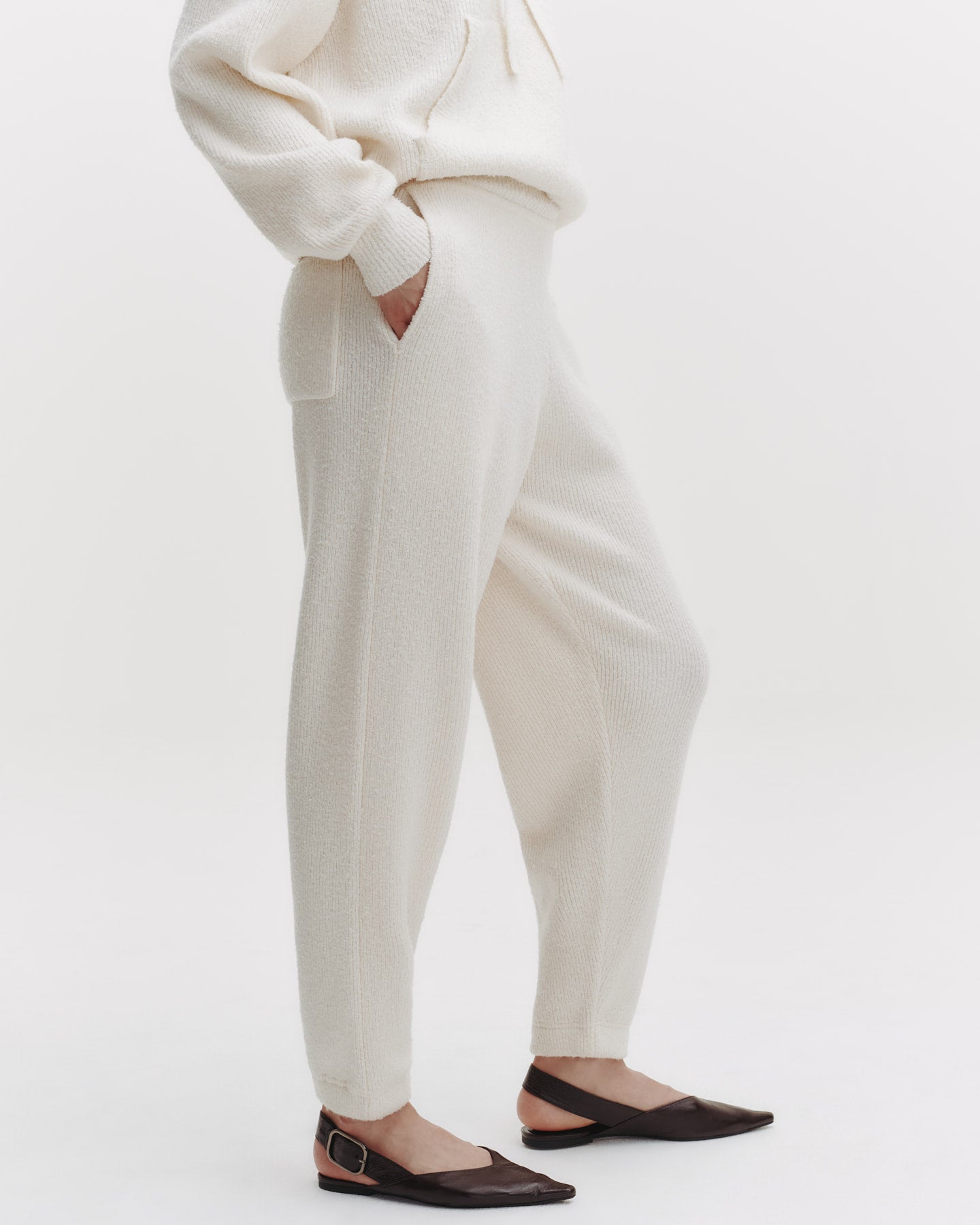 TWP Cream Sweatpant in Nubby Cashmere Silk view 4